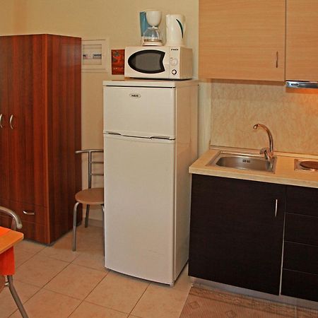 Dionysus Apartments & Suites Ierissos Oda fotoğraf