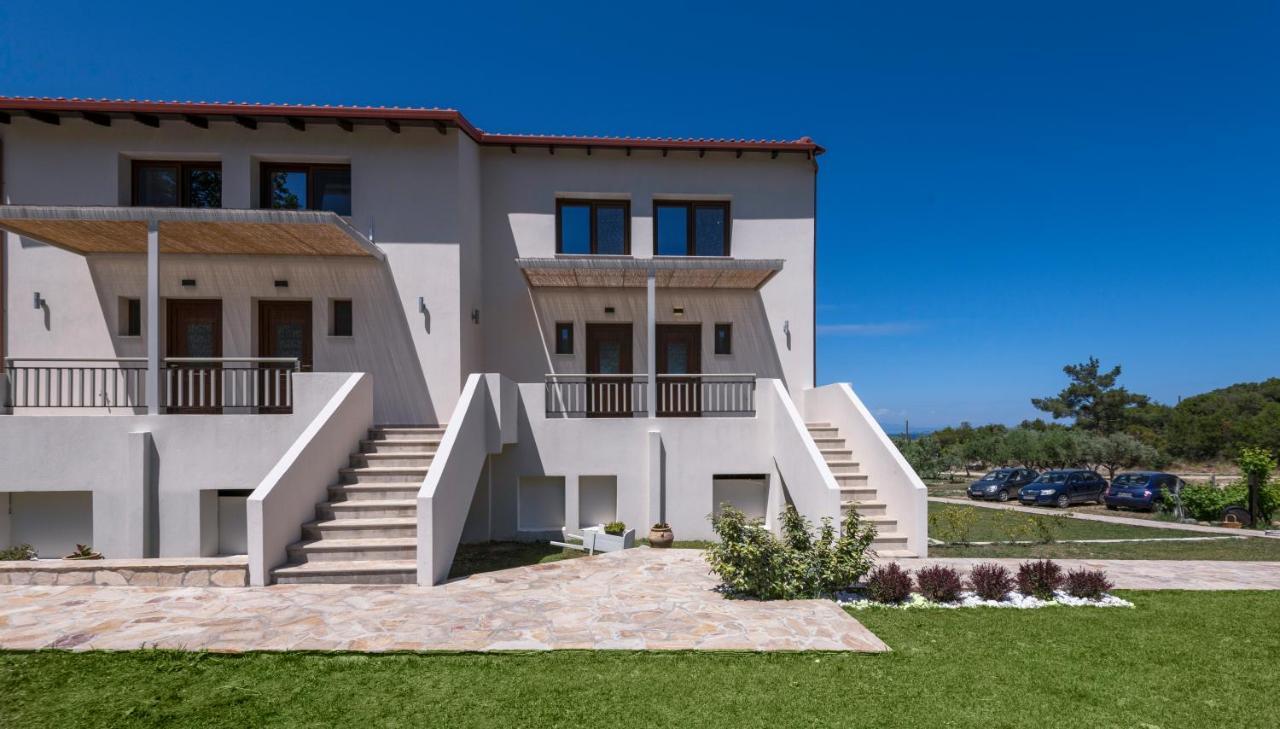 Dionysus Apartments & Suites Ierissos Dış mekan fotoğraf