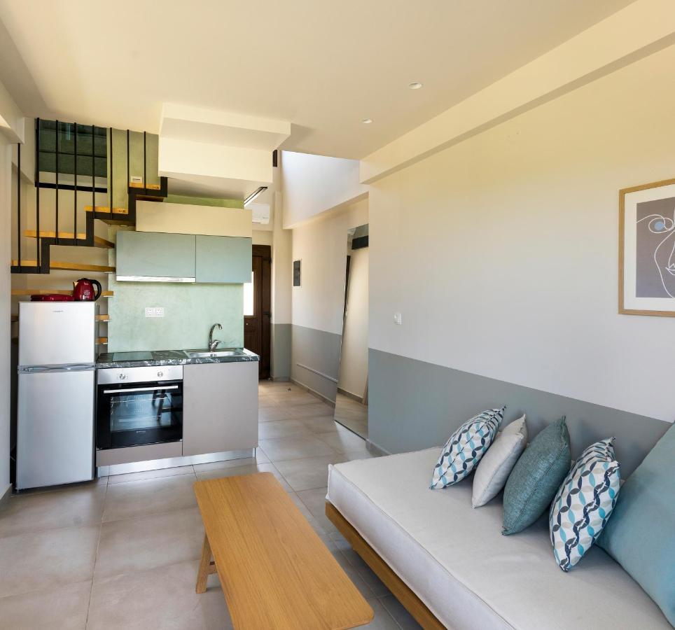 Dionysus Apartments & Suites Ierissos Dış mekan fotoğraf