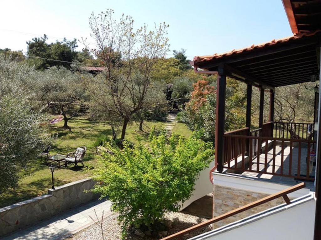 Dionysus Apartments & Suites Ierissos Dış mekan fotoğraf