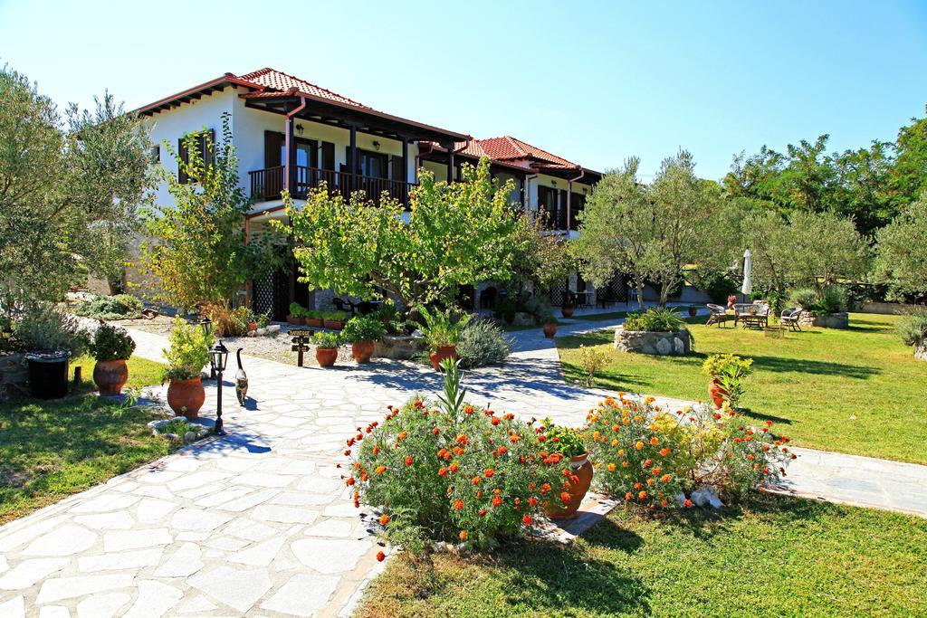 Dionysus Apartments & Suites Ierissos Dış mekan fotoğraf