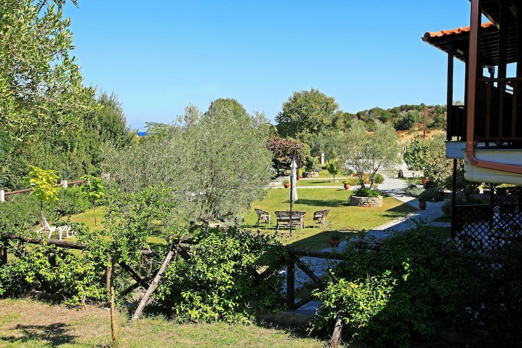 Dionysus Apartments & Suites Ierissos Dış mekan fotoğraf